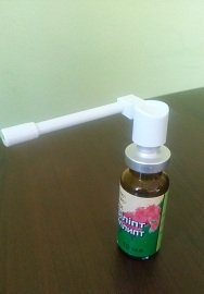 Спрей Хлорофиллипт при боли в горле