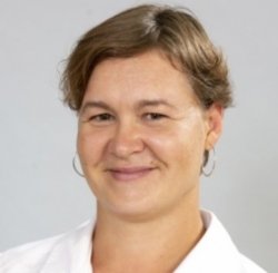 Акопян Надежда Александровна