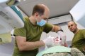 Військові можуть безоплатно отримати послуги з протезування зубів