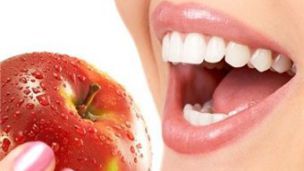 Здоровые зубы можно сохранить до старости
