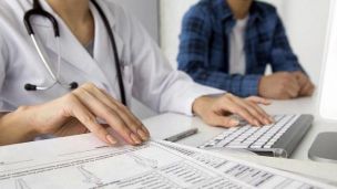 В Украине запустили электронные больничные в тестовом режиме