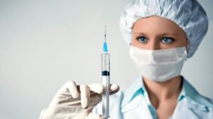 Польша первой в мире начала производить лекарство от коронавируса