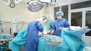 РАК ЯЄЧНИКІВ: ВИДАЛИТИ СМЕРТОНОСНЕ ВОГНИЩЕ З ОРГАНІЗМУ