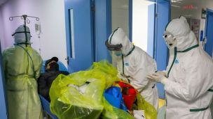 Мутировавший ковид уже на Закарпатье. Симптомы: рвота, диарея и глухота