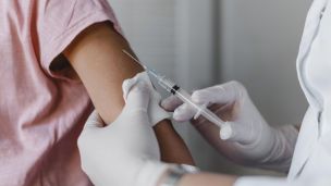 В Канаде и США теперь можно прививать детей 12-15 лет вакциной Pfizer