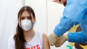 Вакцинованим від коронавірусу дітям планують також нараховувати тисячу