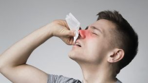 Що робити при кровотечі з носа і що заборонено