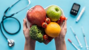 Що потрібно їсти, аби «поганий» холестерин не відкладався у судинах?