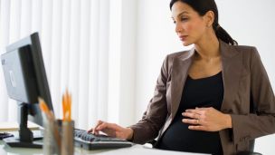 Женщины могут сами решать, когда идти в декрет