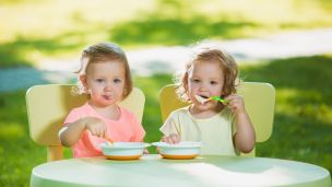 Різні види дитячих молочних сумішей HiPP: яку вибрати залежно від потреб дитини