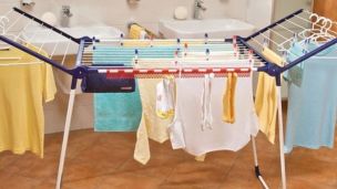 Не сушите одежду в квартире: почему это небезопасно?