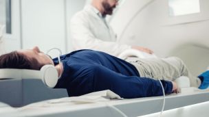 Чи є різниця між КТ та МРТ?