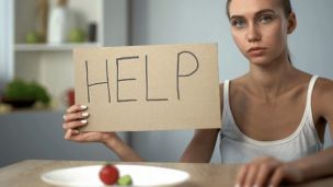 Расстройство пищевого поведения: симптомы, виды, причины