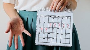 Чому буває затримка місячних