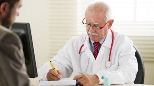 Кому з чоловіків ВЛК проходити НЕ потрібно