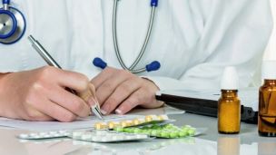 Ще понад 100 препаратів стануть дешевшими з березня (СПИСОК)