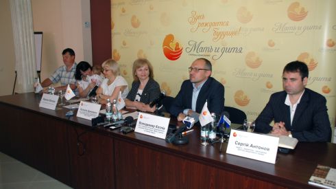 В Черкассах представили социальный проект: бесплатное обследование в клиниках "Мать и дитя"