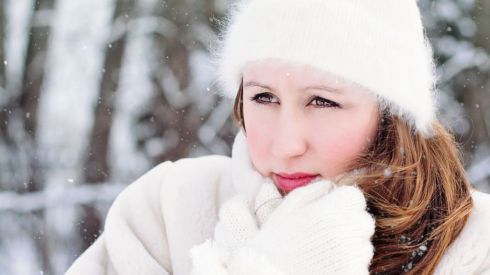 Аллергия на холод: особенности, признаки и профилактика