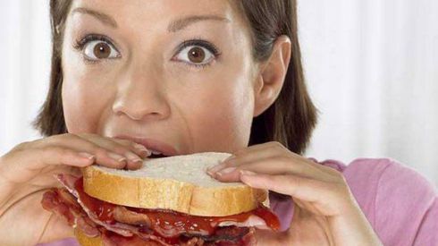 Почему курение вызывает чувство голода