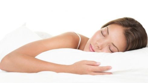 Сон на подушке: польза или вред?