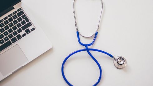 Медреформа: обязан ли семейный врач прийти к вам домой?