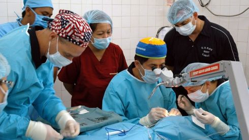 Женщине, у которой был рак языка, воссоздали его из руки