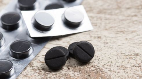 Чем опасен активированный уголь