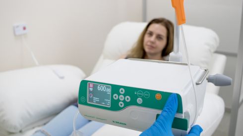 Інфузомати, які застосовуються в TomoClinic для проведення якісної хіміотерапії