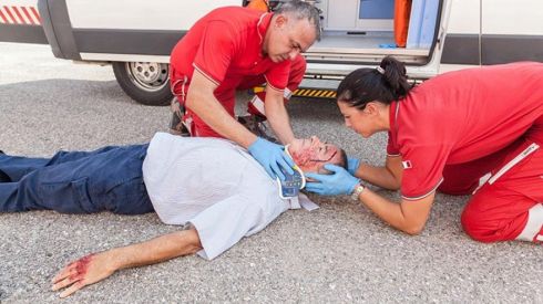 Как проводить сердечно-легочную реанимацию