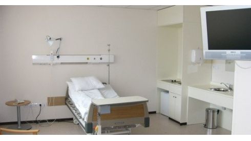 Специальные VIP-палаты для чиновников: премьер-министр объясняет