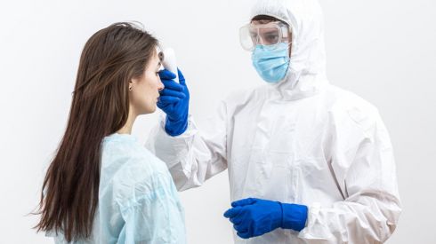 Как проходят легкая, средняя и тяжелая формы коронавируса