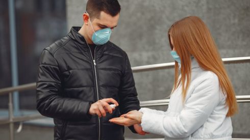 Почему молодые люди должны переболеть коронавирусом?