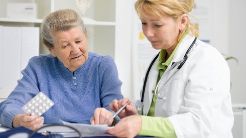 Сколько украинцы платят за лечение коронавируса и положена ли компенсация?