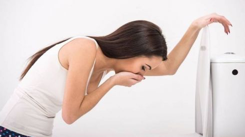 Чем опасен сальмонеллез и как не заболеть?