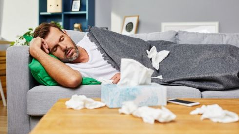 Врач рассказал, как лечить коронавирус дома