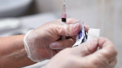 Вторая вакцина против коронавируса от Moderna: что о ней известно