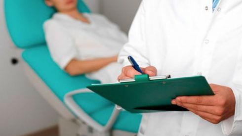 Какие симптомы говорят о том, что пора обратиться к гинекологу