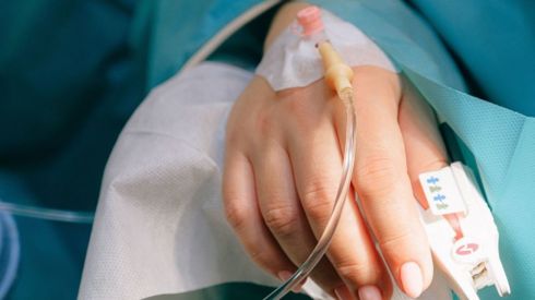 В больницах Харькова переполнены реанимации. Уже в апреле в стране будет около 60 тыс. заболевших в сутки