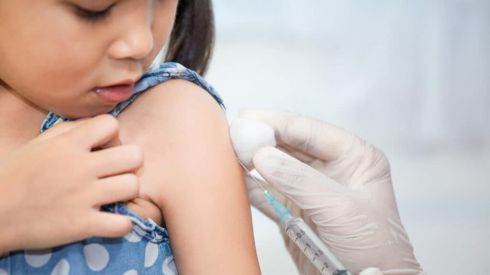 Какие прививки должны быть у ребенка перед школой