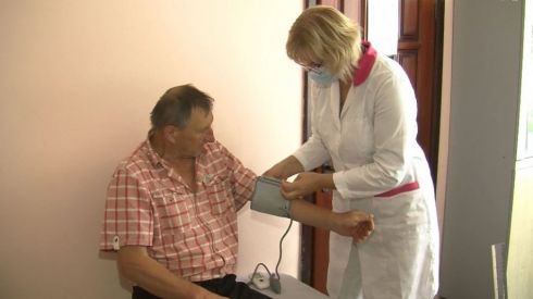 Безкоштовні медичні послуги для пенсіонерів: пояснення НСЗУ