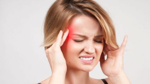 Головний біль напруги: симптоми, причини, лікування