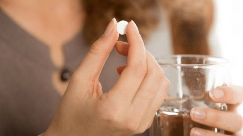 Что нужно знать о популярных обезболивающих препаратах