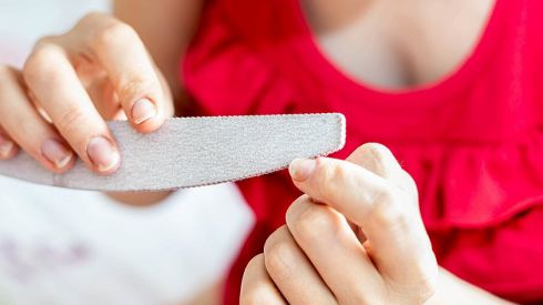 О каких болезнях «расскажут» ногти?