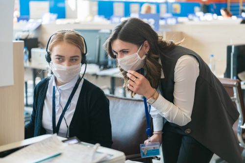 В контакт-центре Минздрава работают более 150 операторов