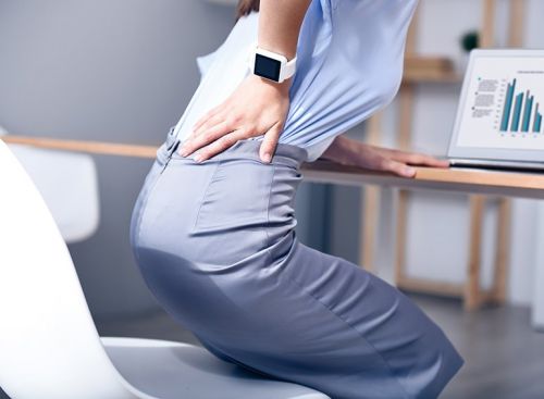 Если вы весь день сидели, может болеть поясница