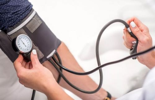 Метеозависимым людям нужно чаще контролировать давление